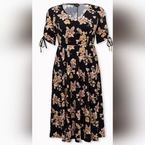NWT Sz 2x HAS POCKETS!! Torrid Black Floral Studio Knit MidiDress
